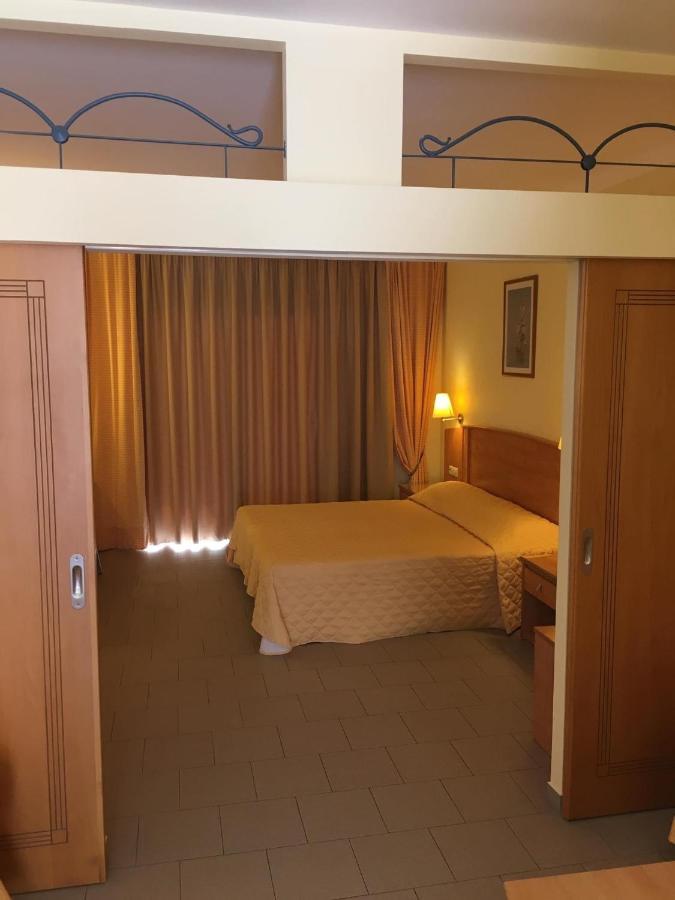Coloma Apartments Pefkos Pefki  Екстер'єр фото
