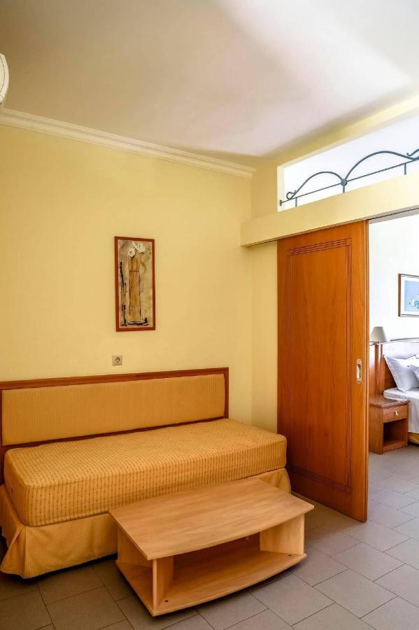 Coloma Apartments Pefkos Pefki  Екстер'єр фото