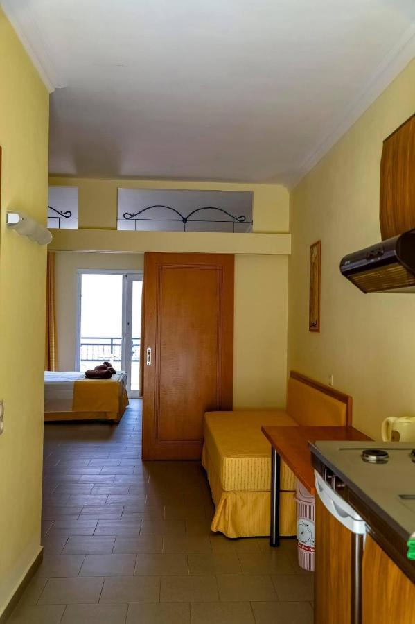 Coloma Apartments Pefkos Pefki  Екстер'єр фото